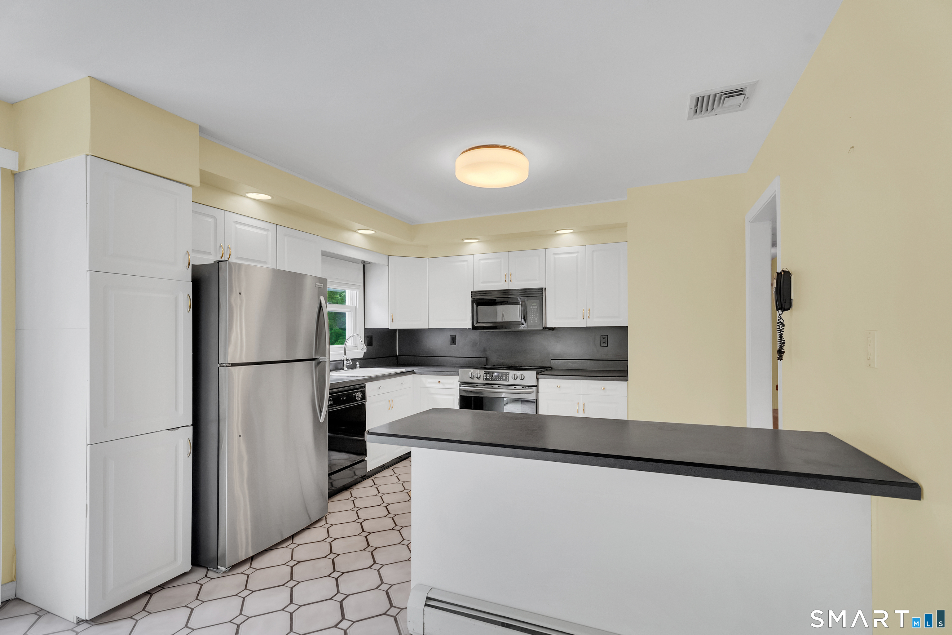1144 Long Hill Road Guilford CT 06437