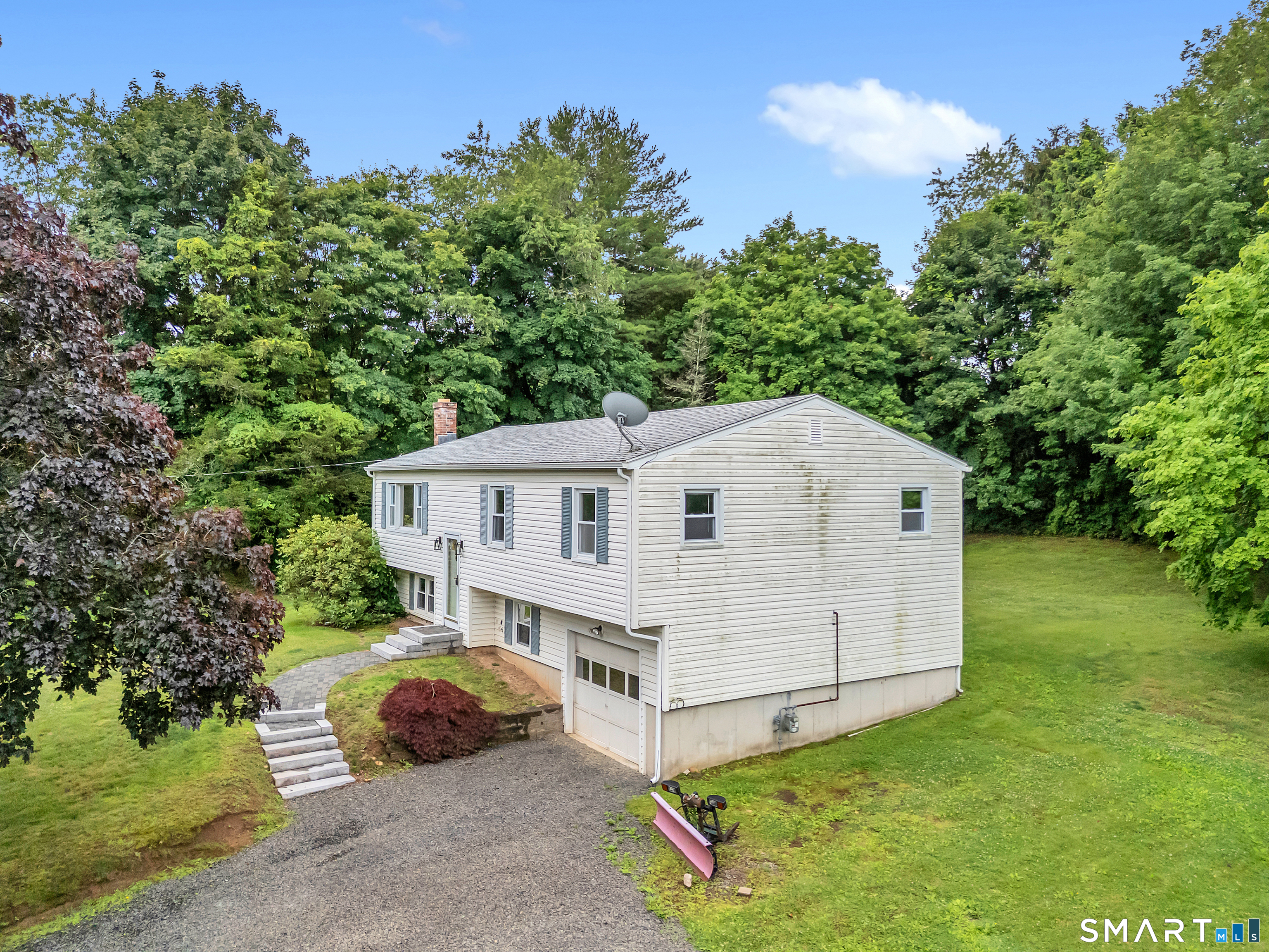 1144 Long Hill Road Guilford CT 06437