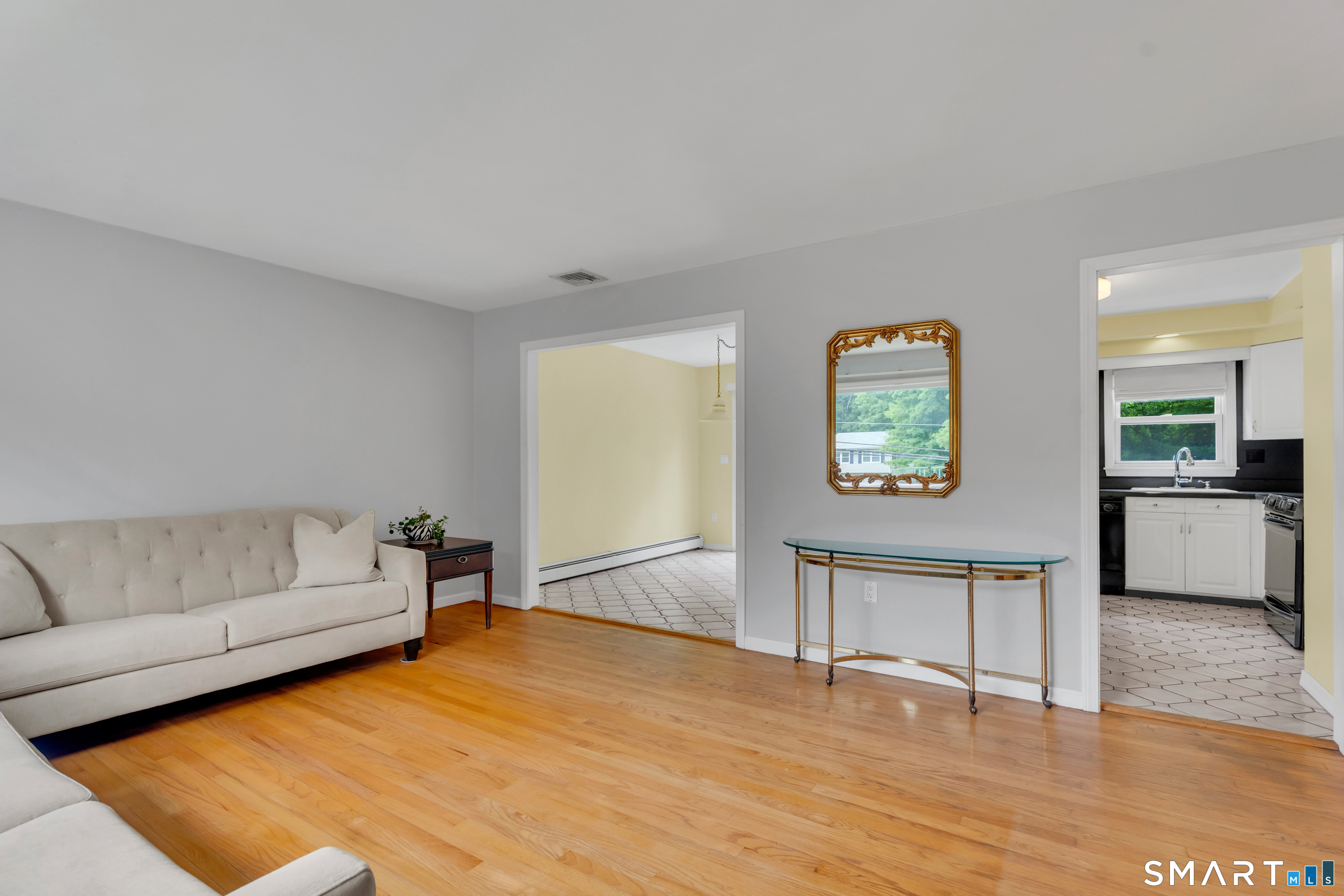 1144 Long Hill Road Guilford CT 06437