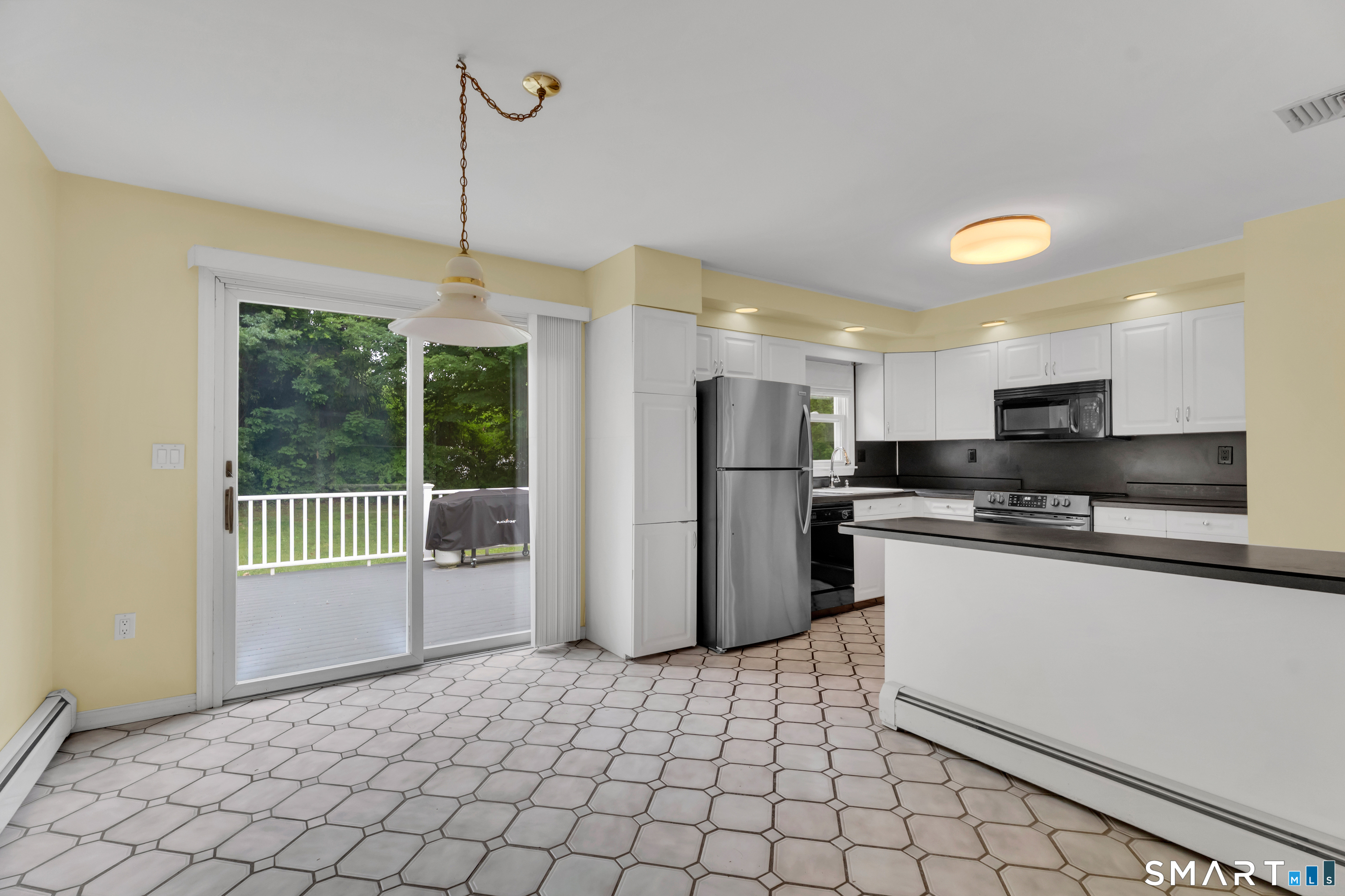 1144 Long Hill Road Guilford CT 06437