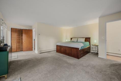 15 Goulart Drive Bozrah CT 06334