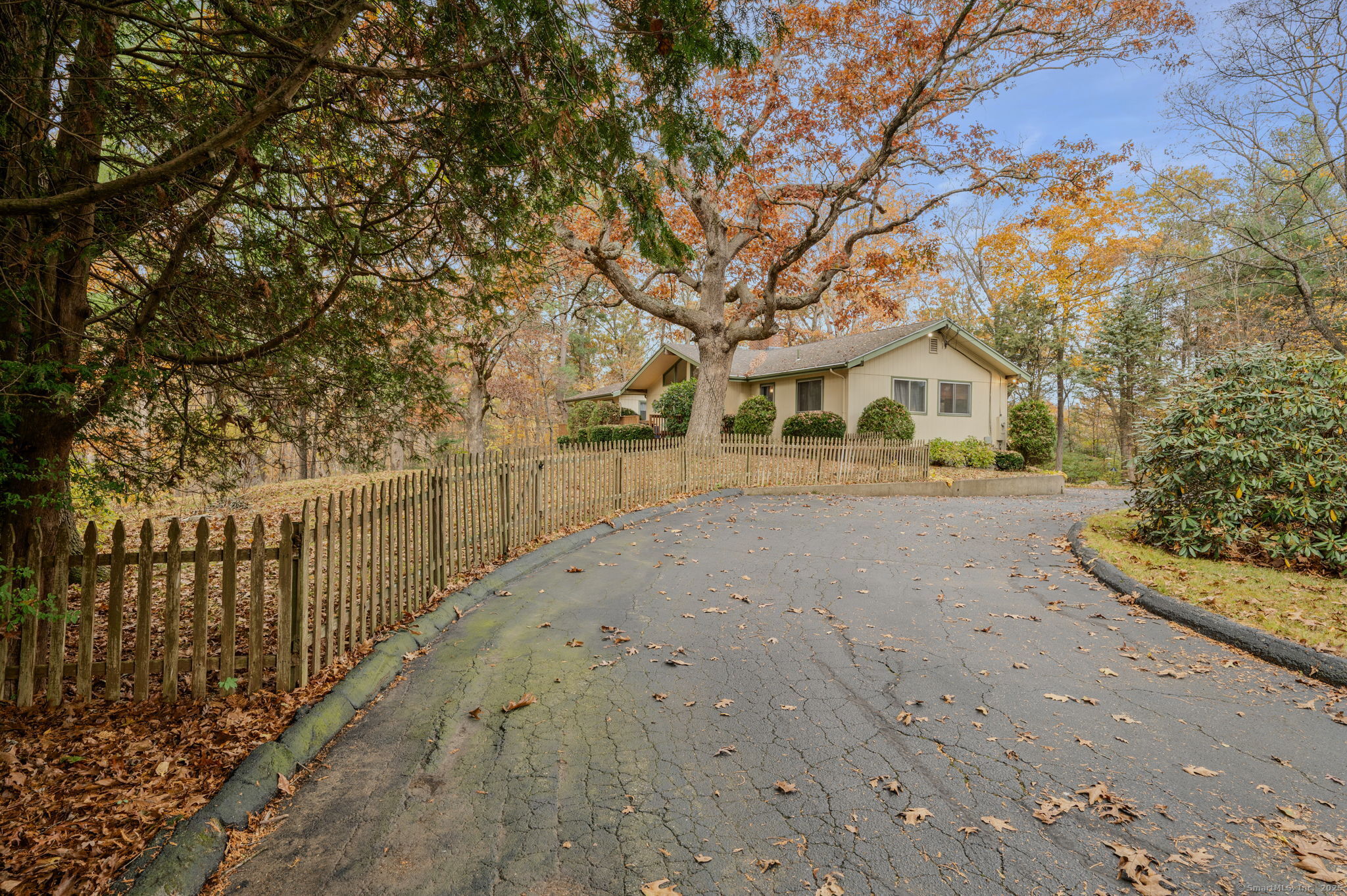 15 Goulart Drive Bozrah CT 06334