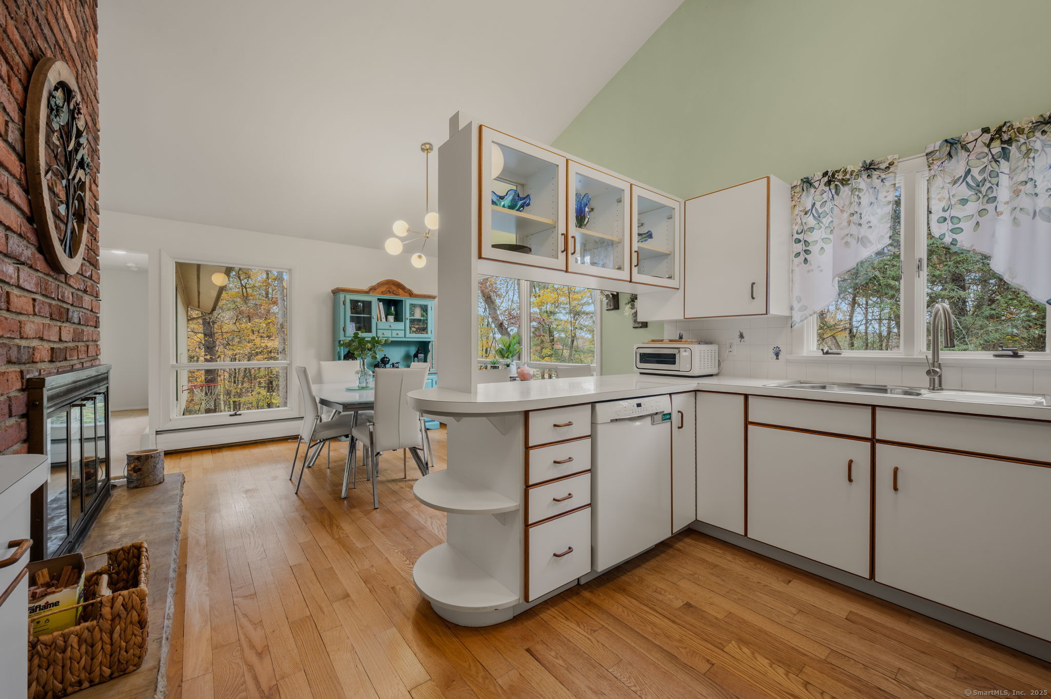 15 Goulart Drive Bozrah CT 06334