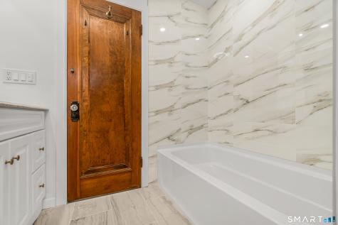 88 Coniston Avenue Waterbury CT 06708
