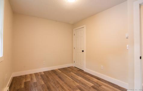 37 Walnut Street Putnam CT 06260