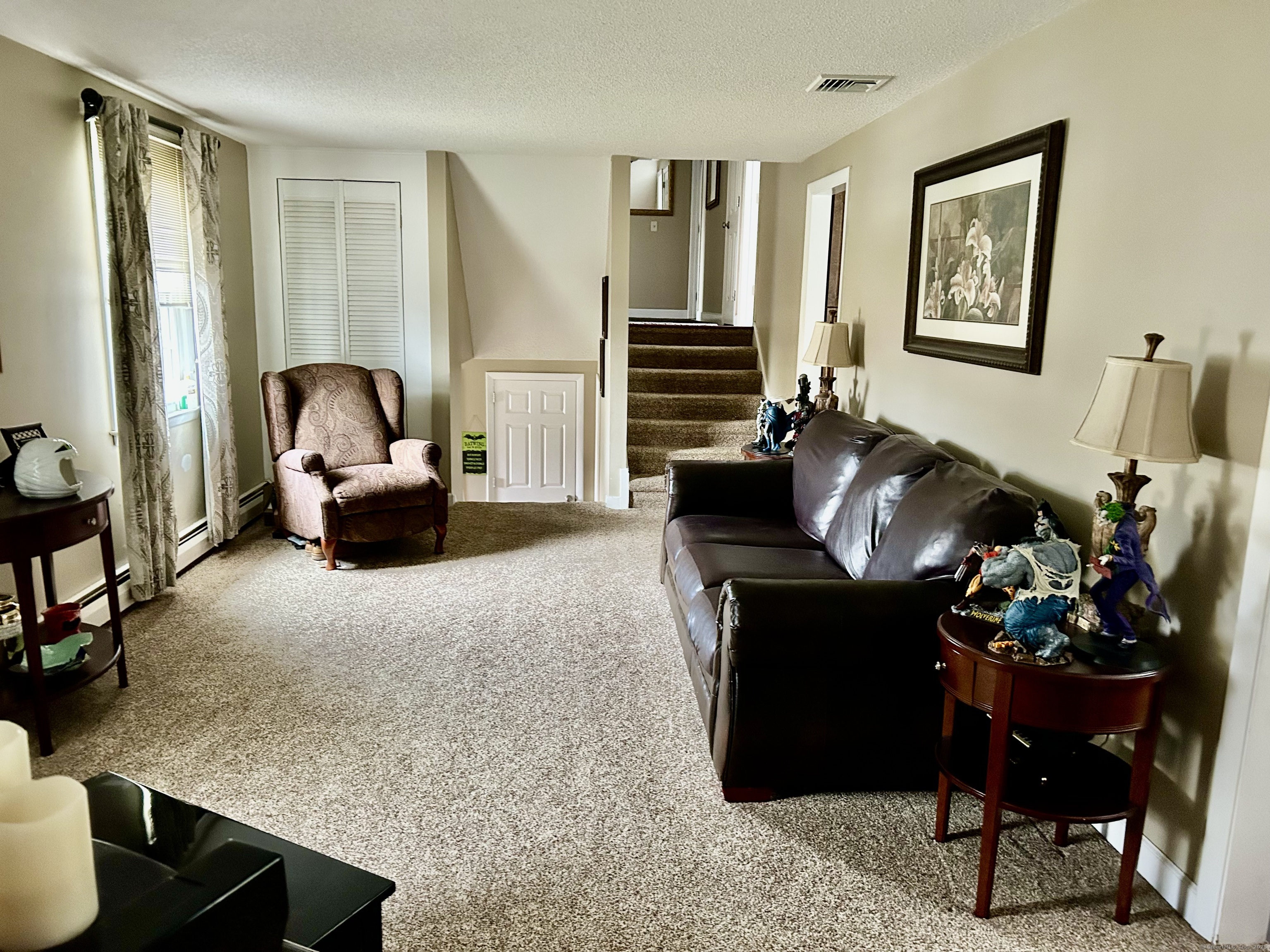 15 Oxford Lane Cromwell CT 06416