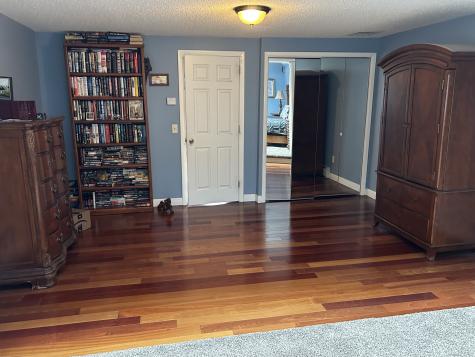 15 Oxford Lane Cromwell CT 06416