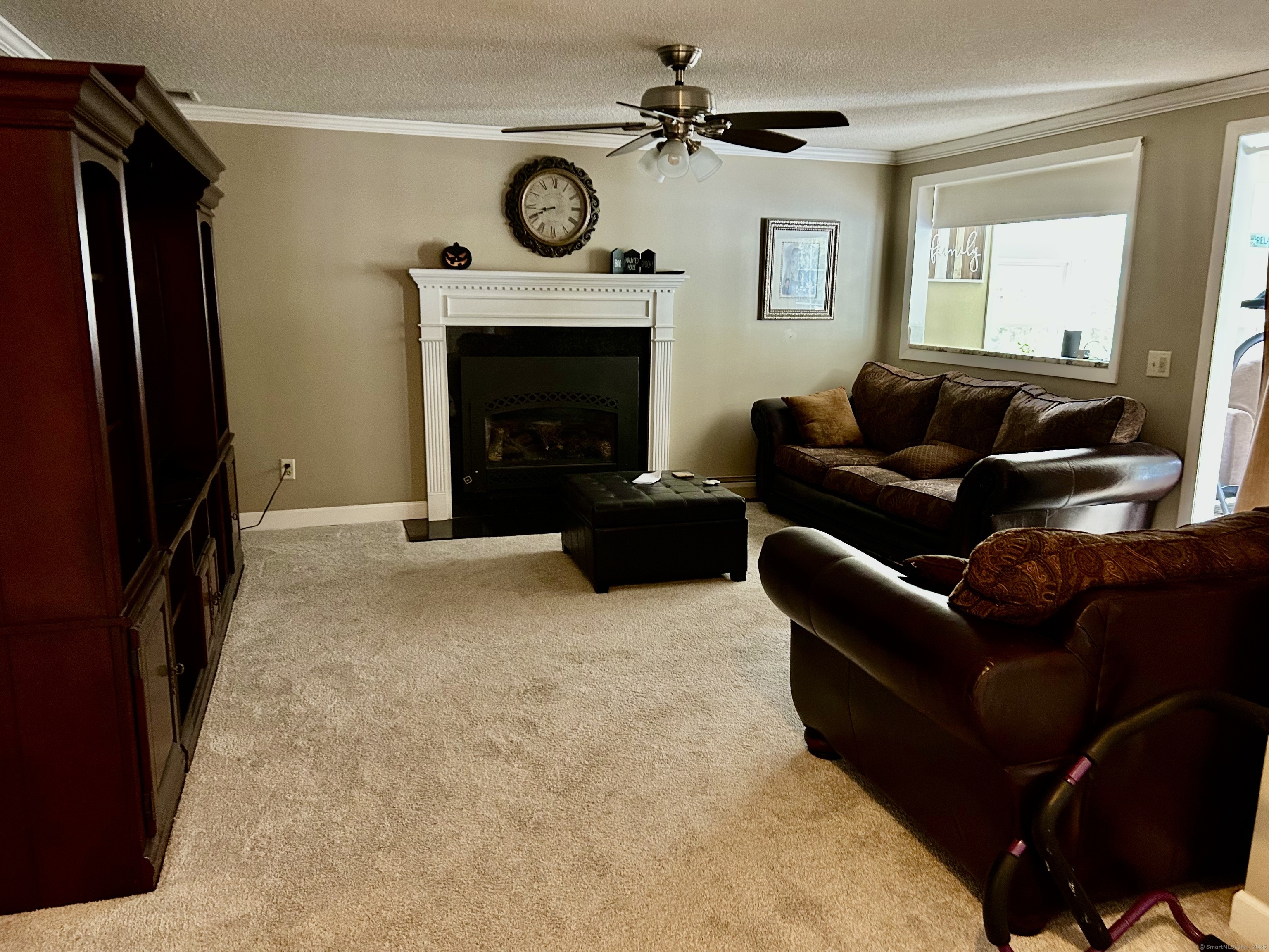 15 Oxford Lane Cromwell CT 06416