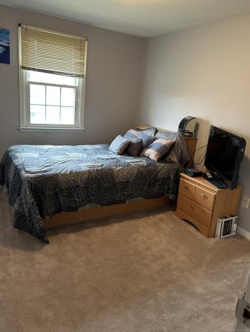 15 Oxford Lane Cromwell CT 06416