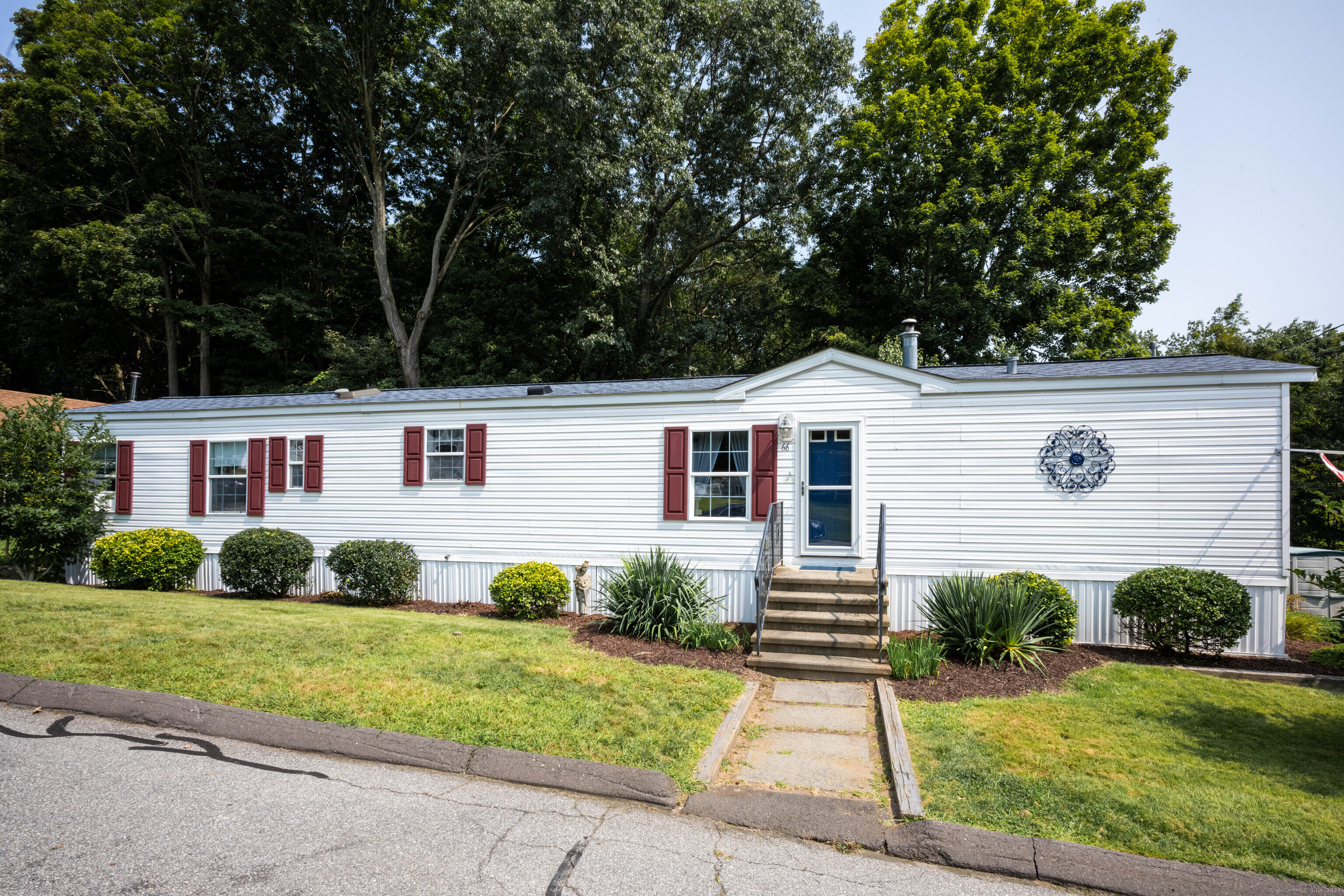 66 Mountainview Road East Hampton CT 06424