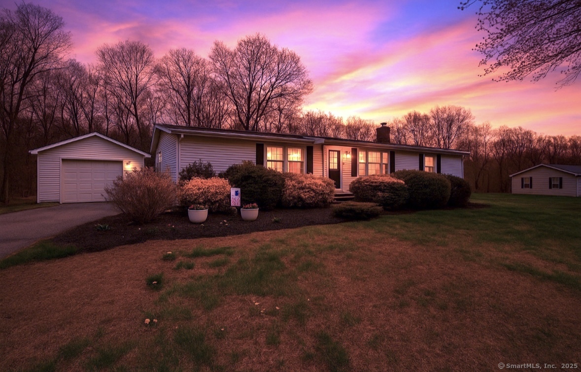 84 Colchester Commons Colchester CT 06415