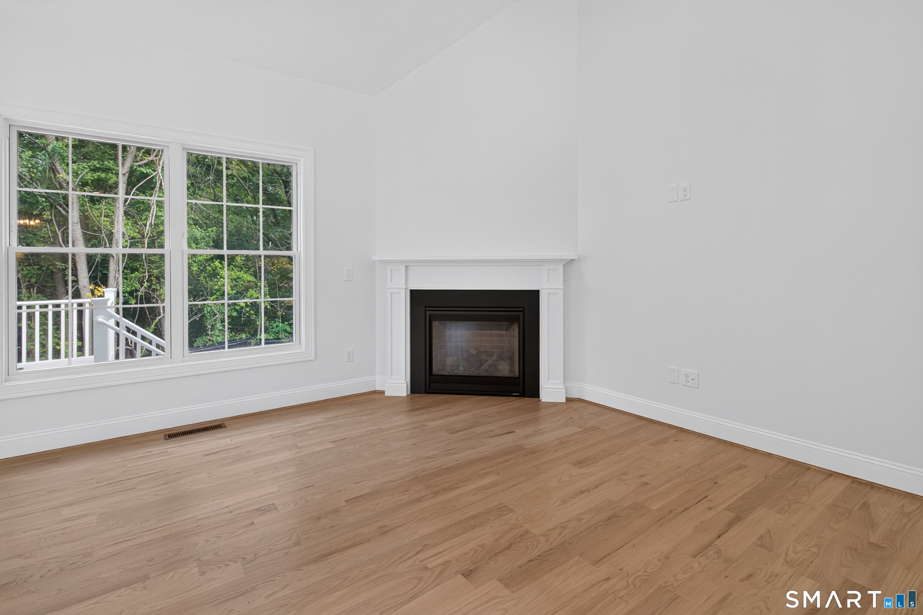 10 Maple Avenue Bristol CT 06010