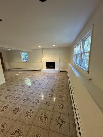 80 Woodlawn Road Monroe CT 06468