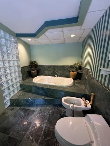 80 Woodlawn Road Monroe CT 06468