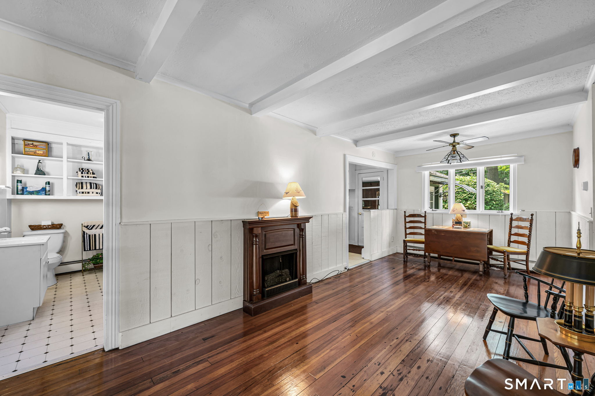 24 West Shore Drive Enfield CT 06082