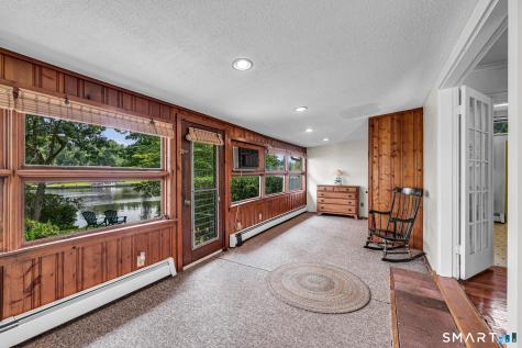 24 West Shore Drive Enfield CT 06082