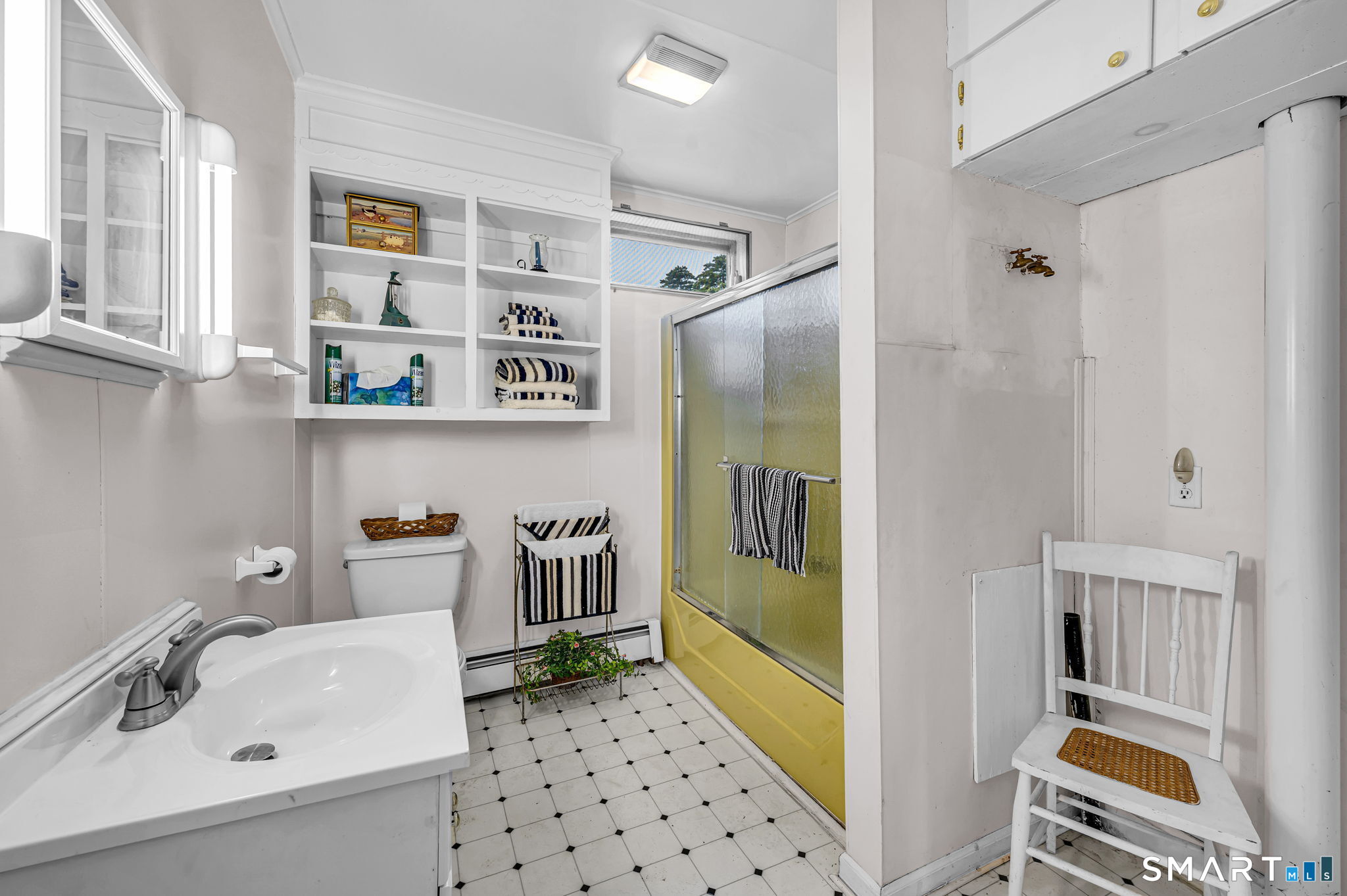 24 West Shore Drive Enfield CT 06082
