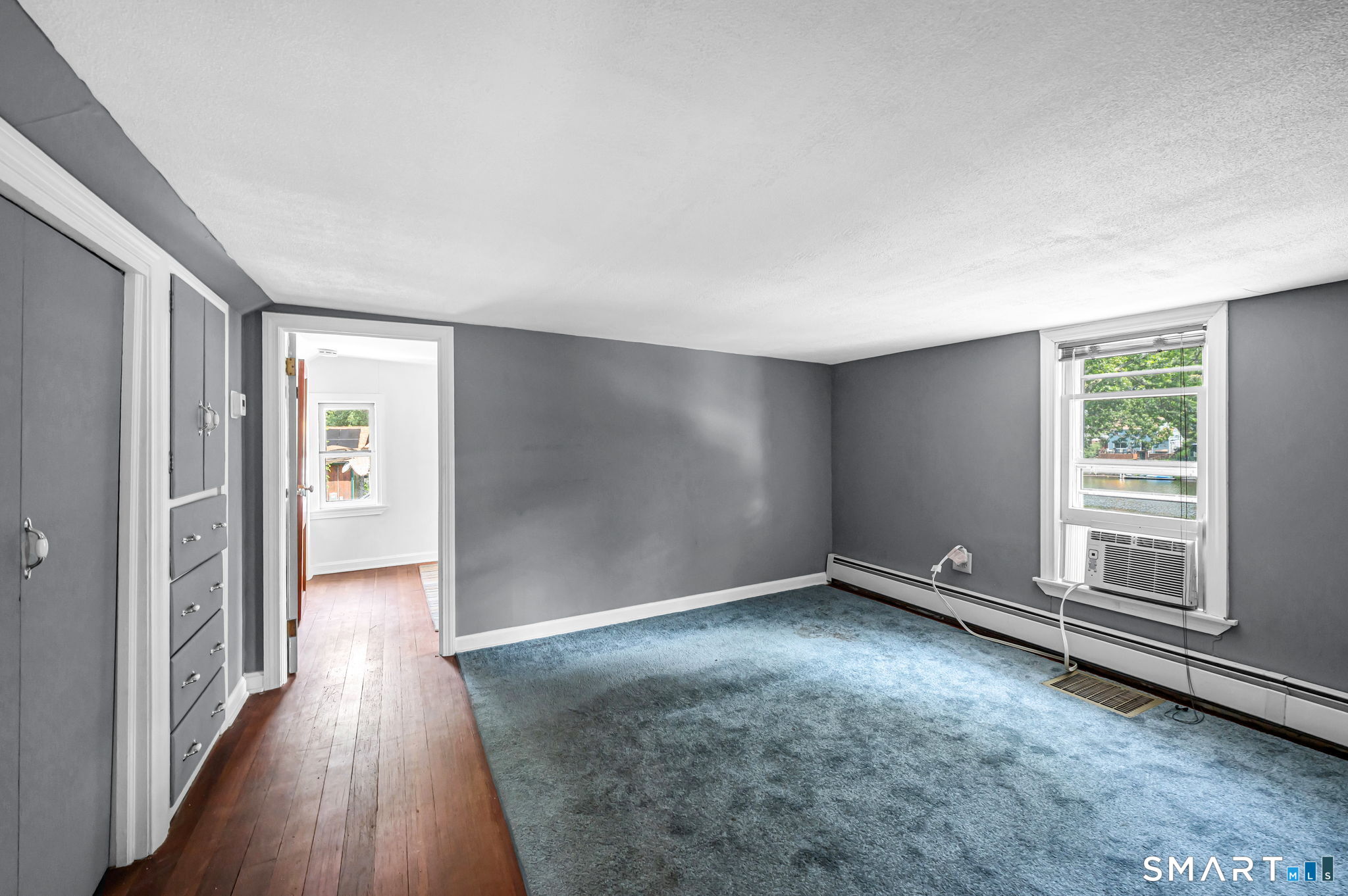 24 West Shore Drive Enfield CT 06082