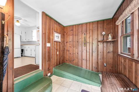24 West Shore Drive Enfield CT 06082