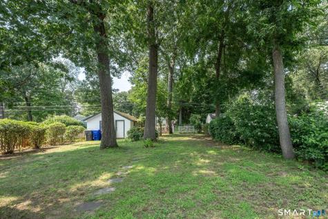 24 West Shore Drive Enfield CT 06082