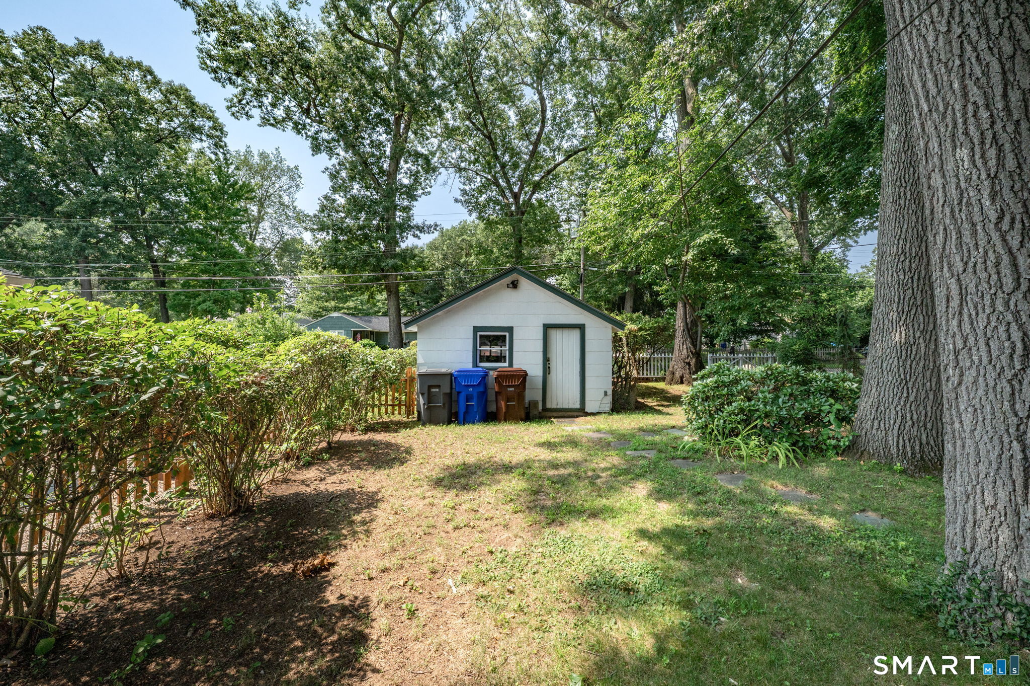 24 West Shore Drive Enfield CT 06082