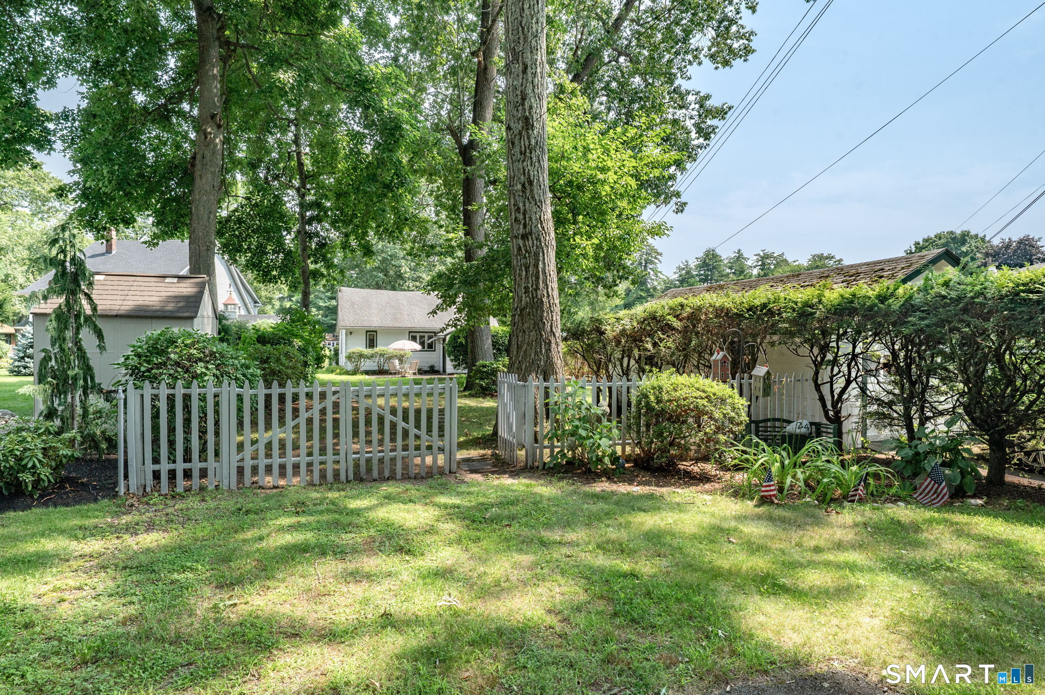 24 West Shore Drive Enfield CT 06082
