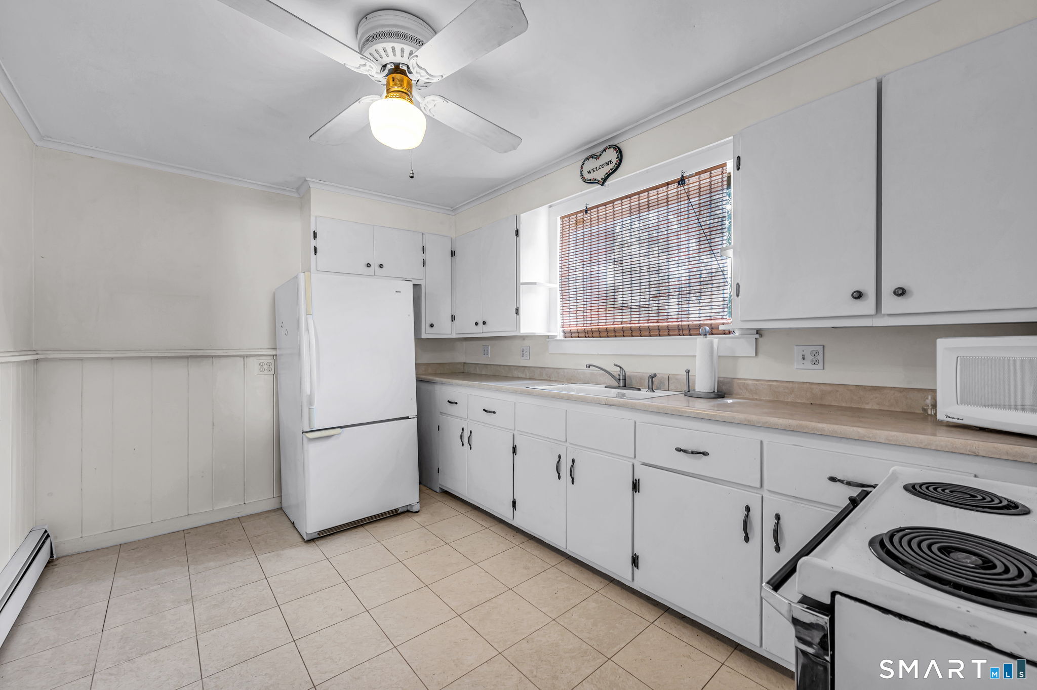24 West Shore Drive Enfield CT 06082