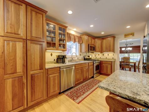2 Streamside Lane Berlin CT 06037
