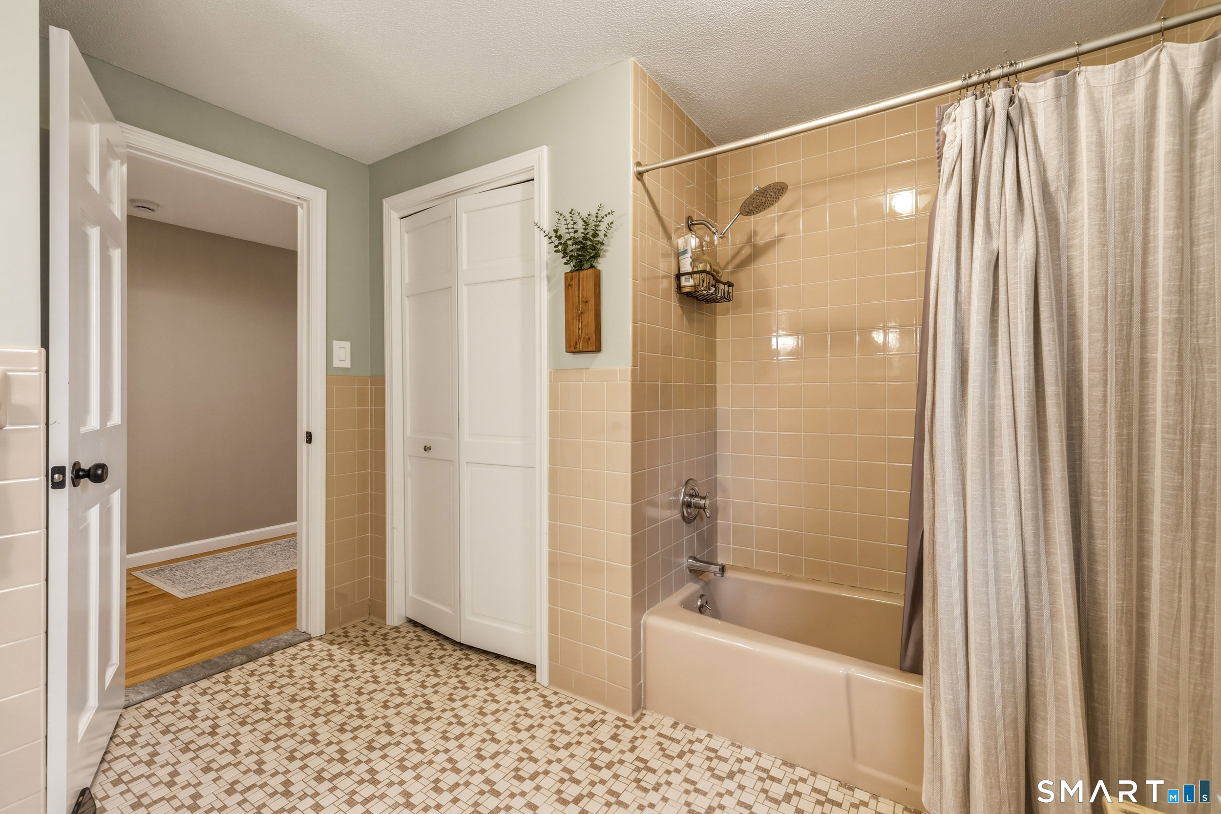 44 Hightower Road Southington CT 06489