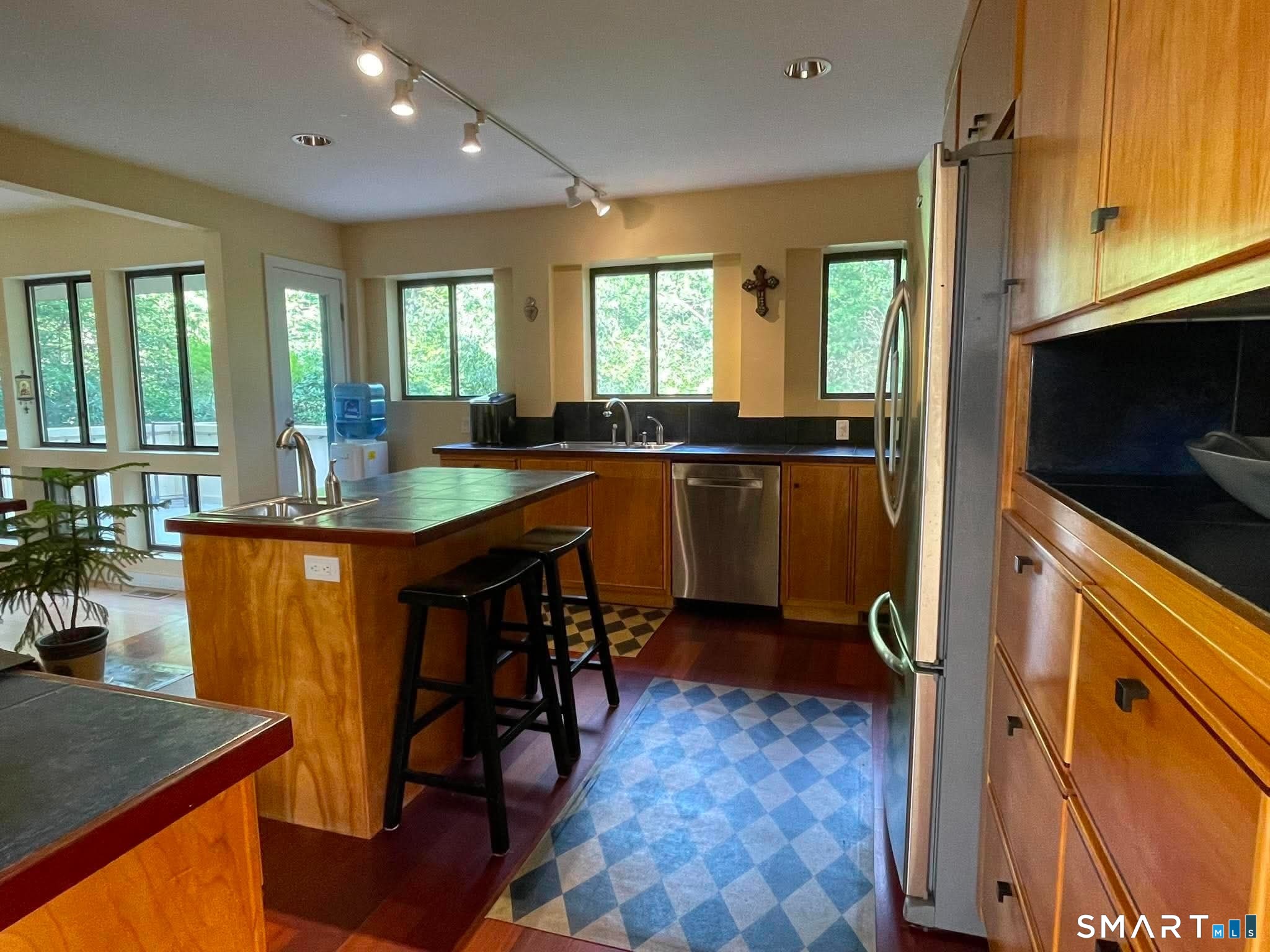 607 Lake Drive Guilford CT 06437