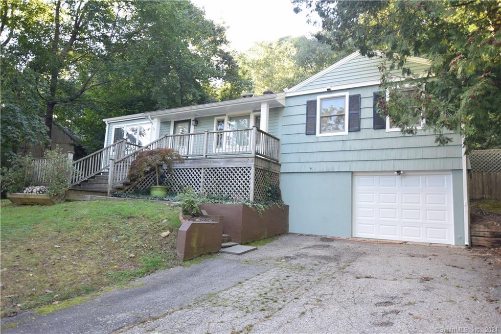 4 Bungay Court Seymour CT 06483