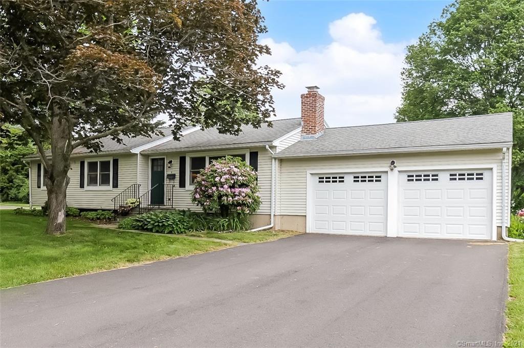 8 Rosemary Lane Guilford CT 06437