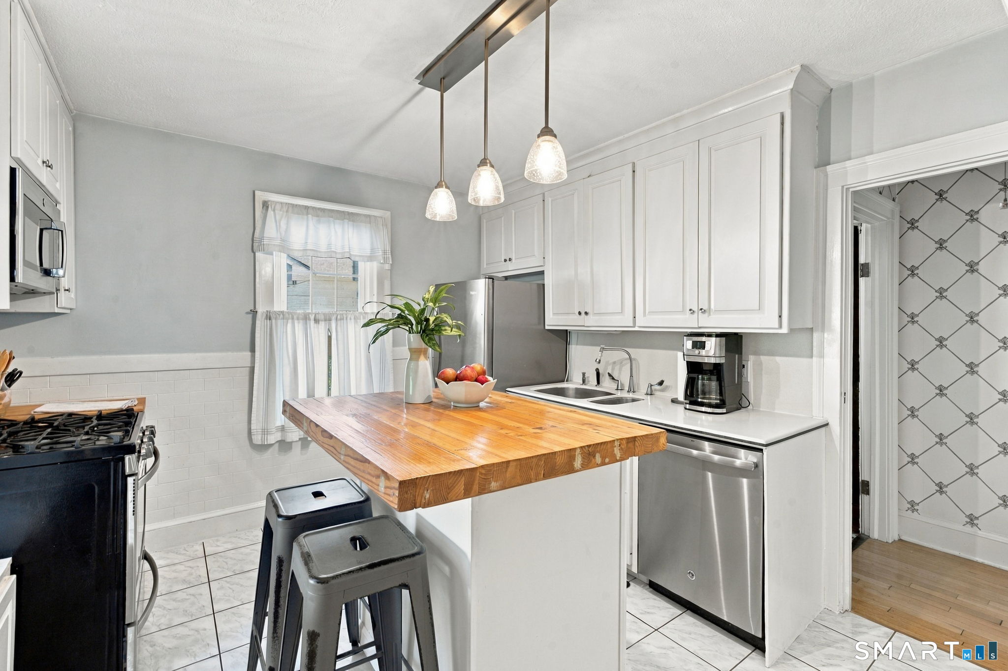 141 Walden Street West Hartford CT 06107