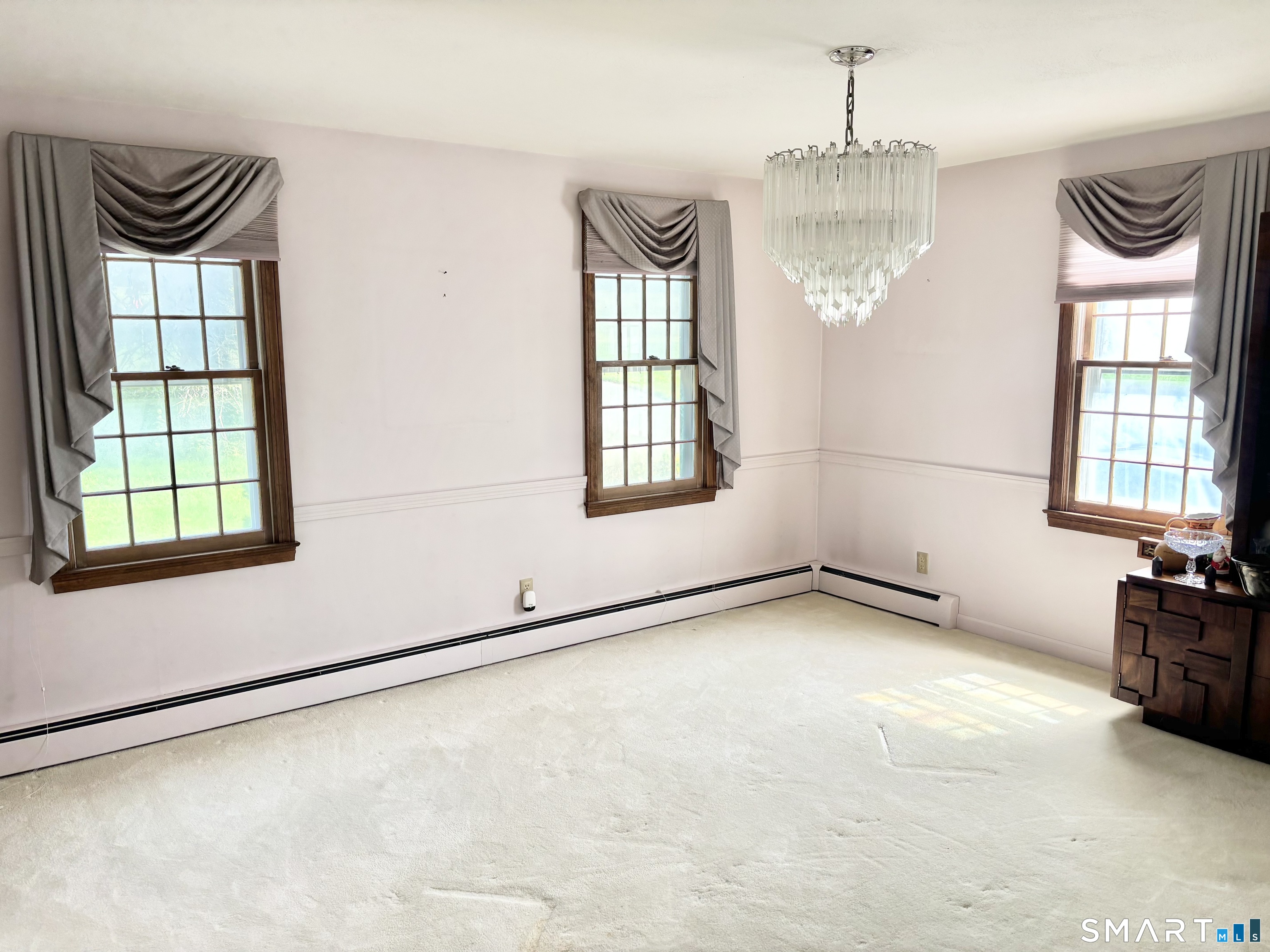 27 Wyneding Hill Road Manchester CT 06040