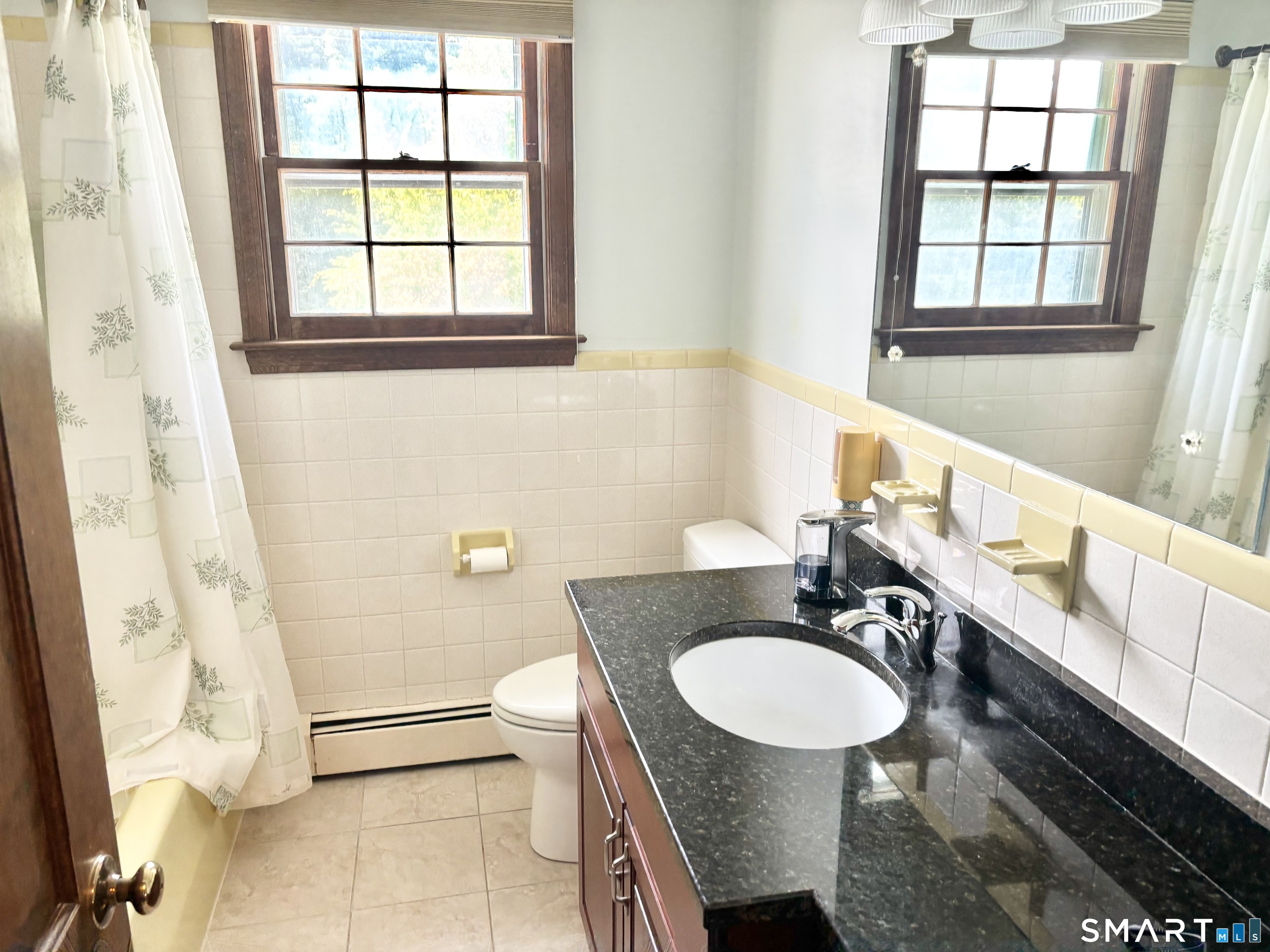 27 Wyneding Hill Road Manchester CT 06040