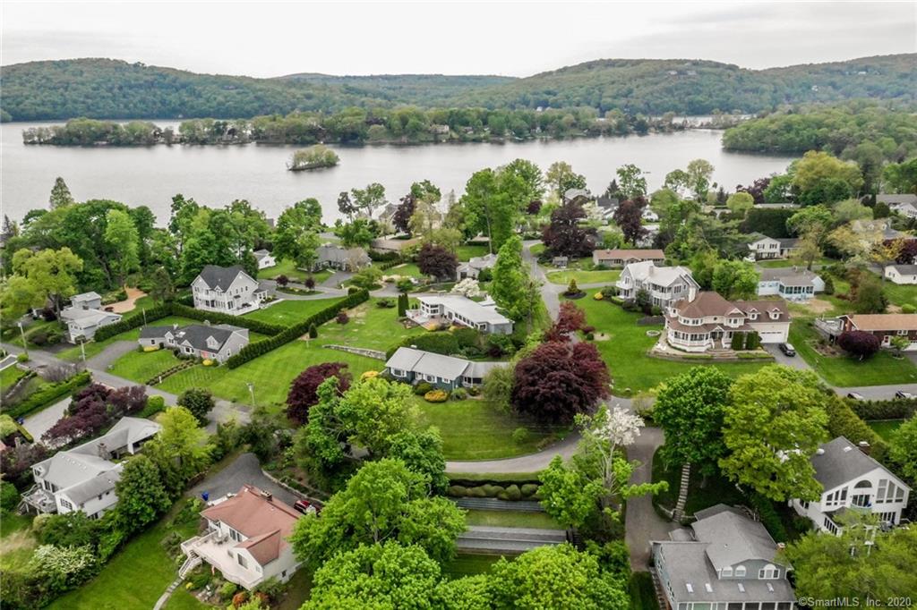 33 Arrowhead Road Brookfield CT 06804