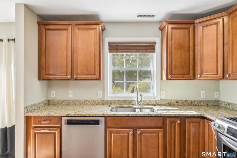 38 Jeanette Road Danbury CT 06811