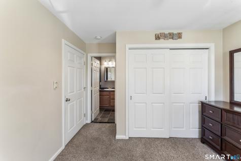 38 Jeanette Road Danbury CT 06811