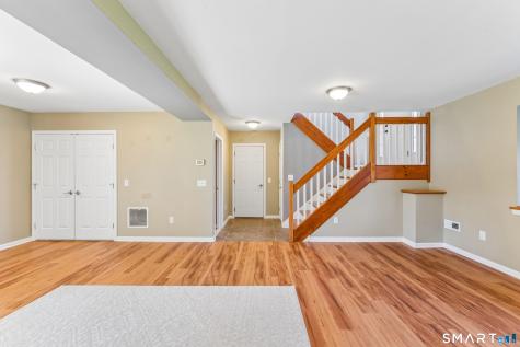 38 Jeanette Road Danbury CT 06811