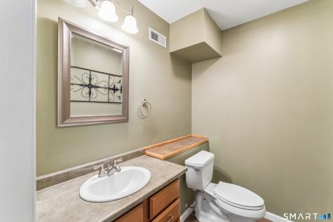 38 Jeanette Road Danbury CT 06811