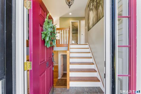 38 Jeanette Road Danbury CT 06811