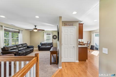 38 Jeanette Road Danbury CT 06811