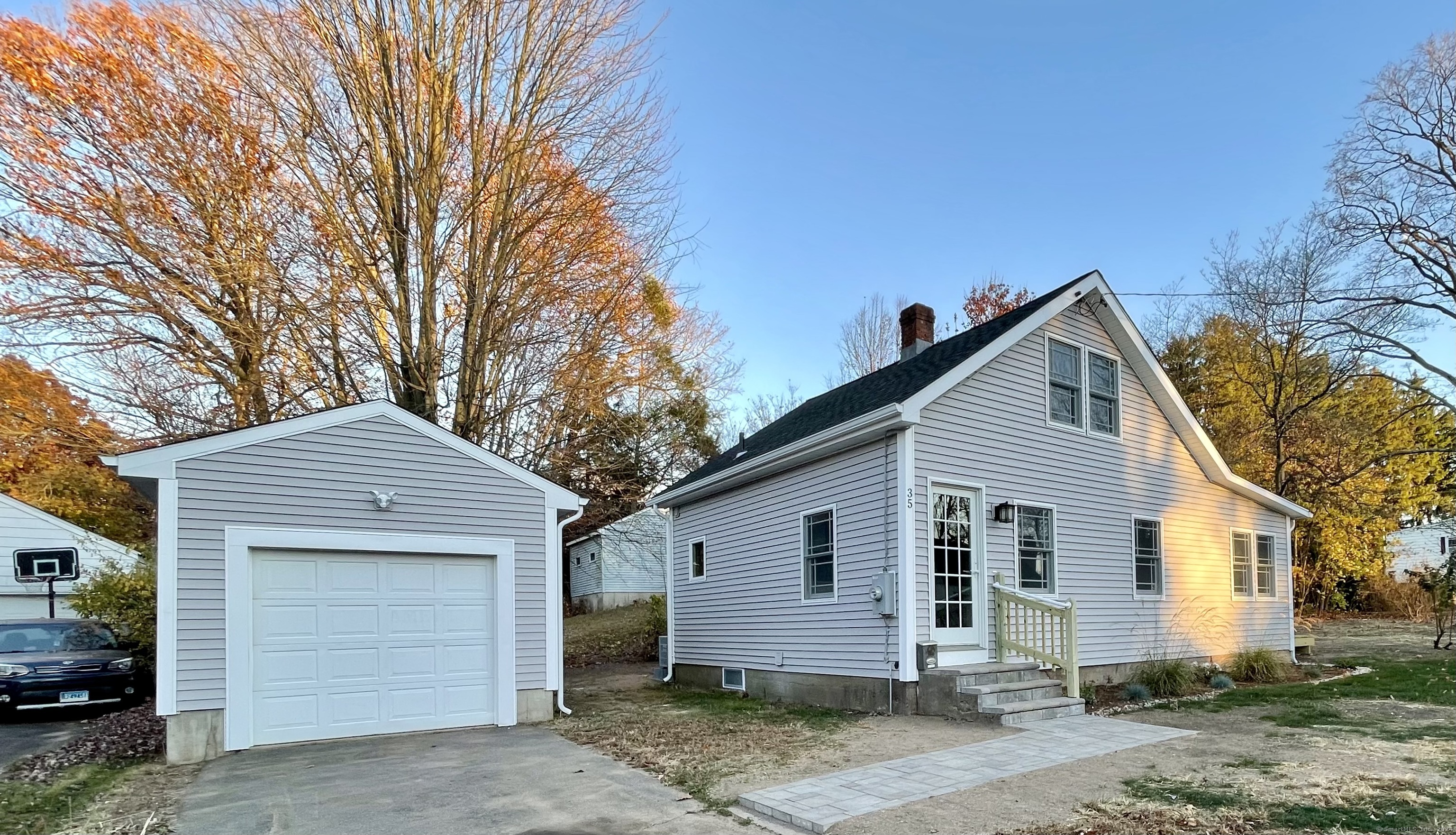 35 Earl Street Manchester CT 06040