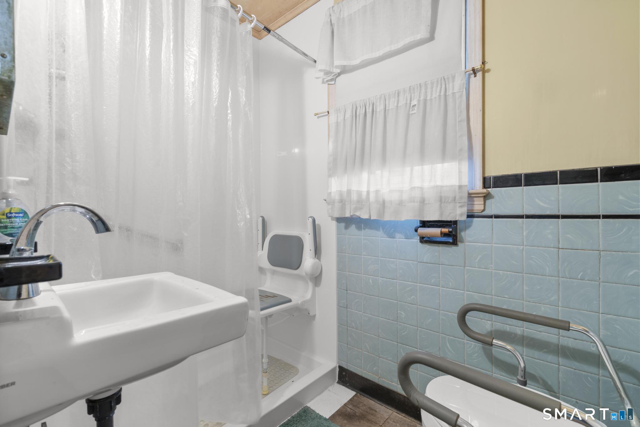 65 Meadow Street Seymour CT 06483