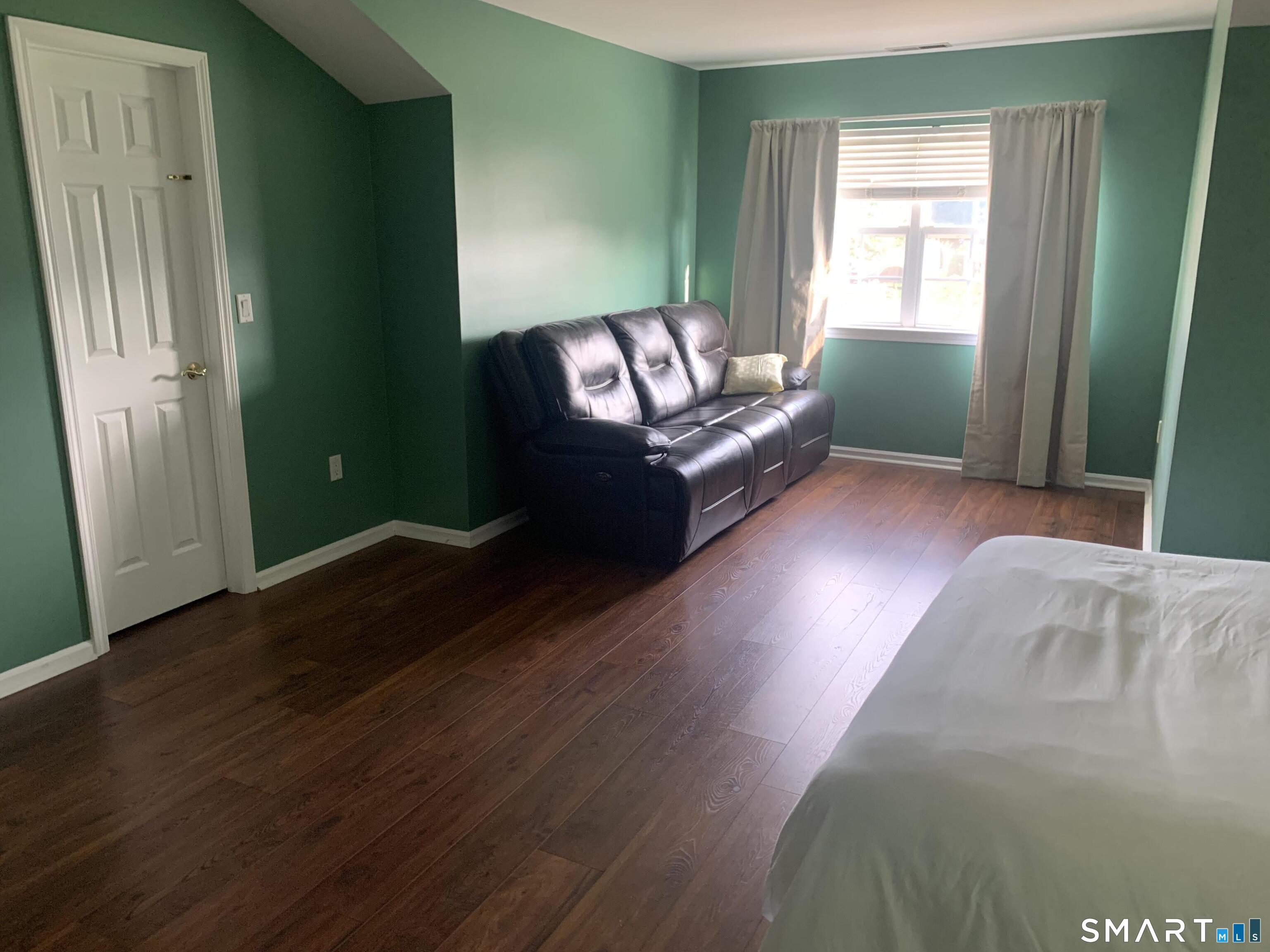 145 Lexington North Way Milford CT 06461