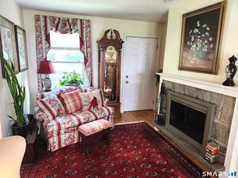230 Nut Plains Road Guilford CT 06437