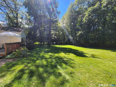230 Nut Plains Road Guilford CT 06437