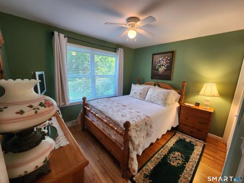 230 Nut Plains Road Guilford CT 06437