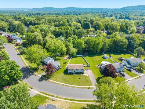 258 Candlewood Drive Bristol CT 06010