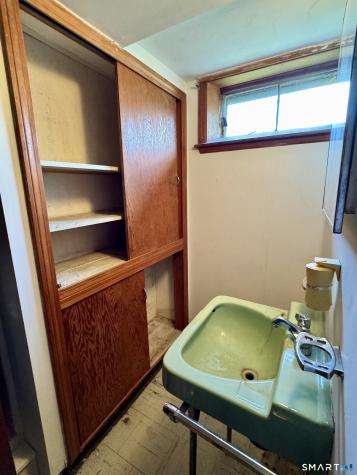 5 Highland Road Windsor Locks CT 06096